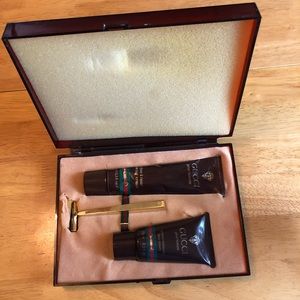 Vintage Gucci gold plated razor set